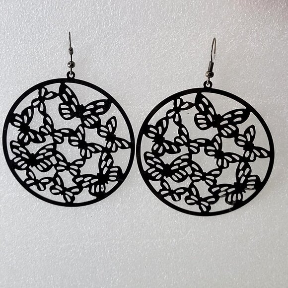 Butterfly Round Filigree Earrings - Picture 3 of 6